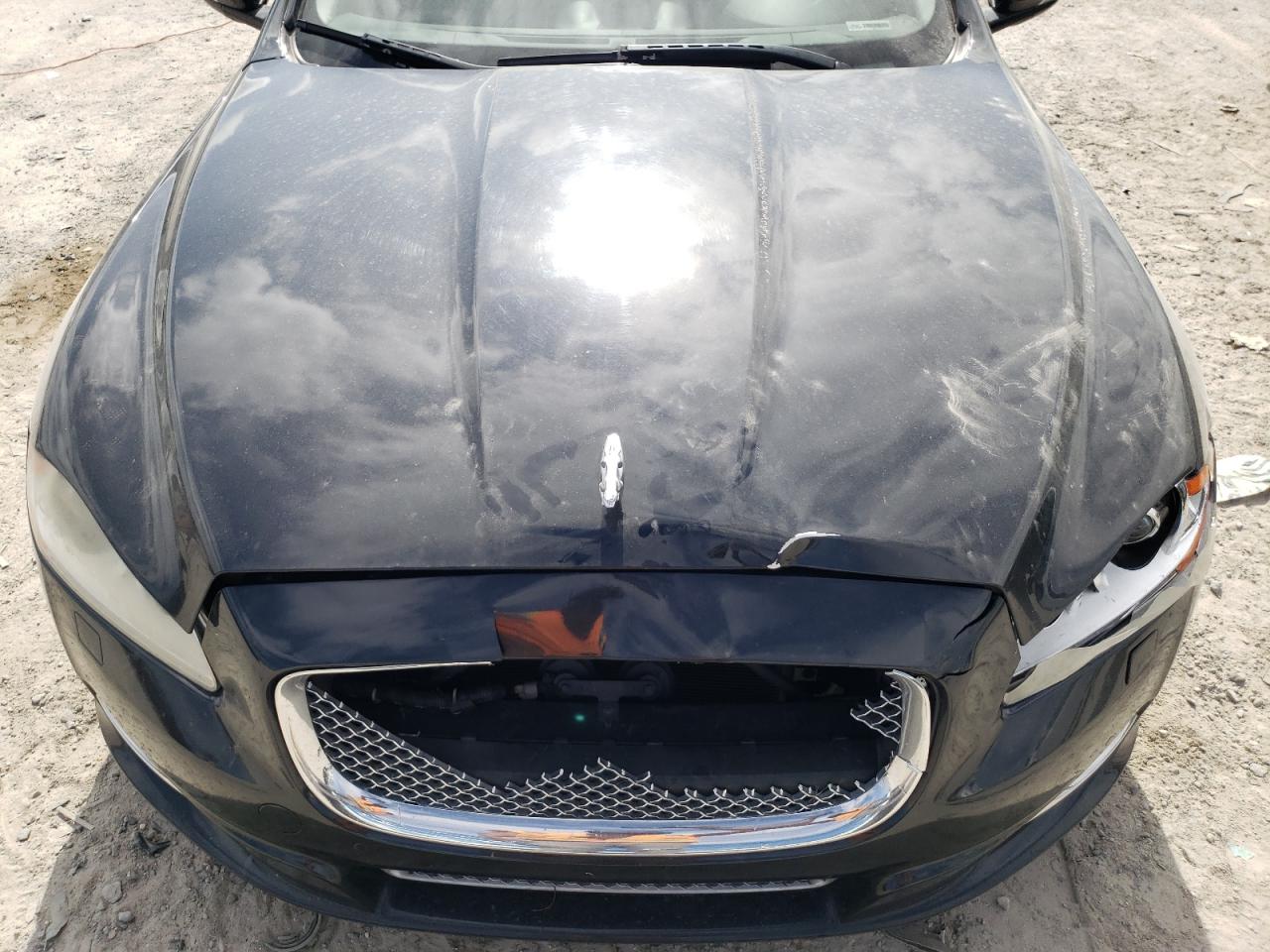 2012 Jaguar XJ - Image 11