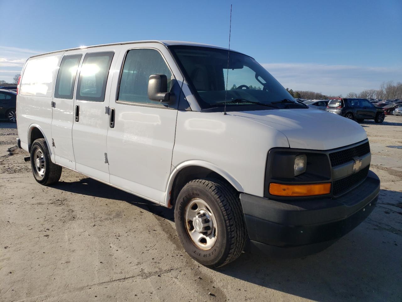 2017 Chevrolet Express - Image 4