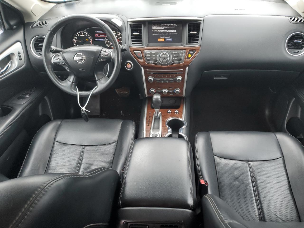 2017 Nissan Pathfinder - Image 8