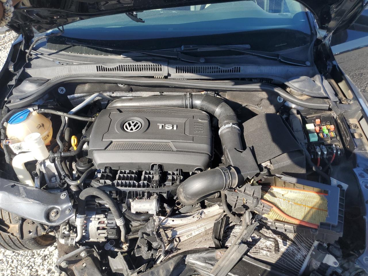 2016 Volkswagen Jetta - Image 11