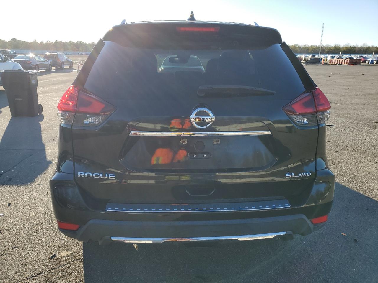 2017 Nissan Rogue - Image 6