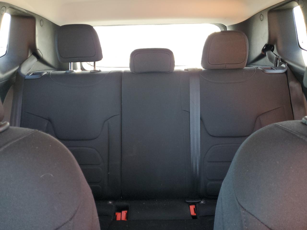 2018 Jeep Renegade - Image 10