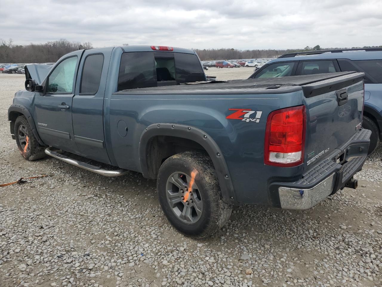 2012 GMC Sierra - Image 2