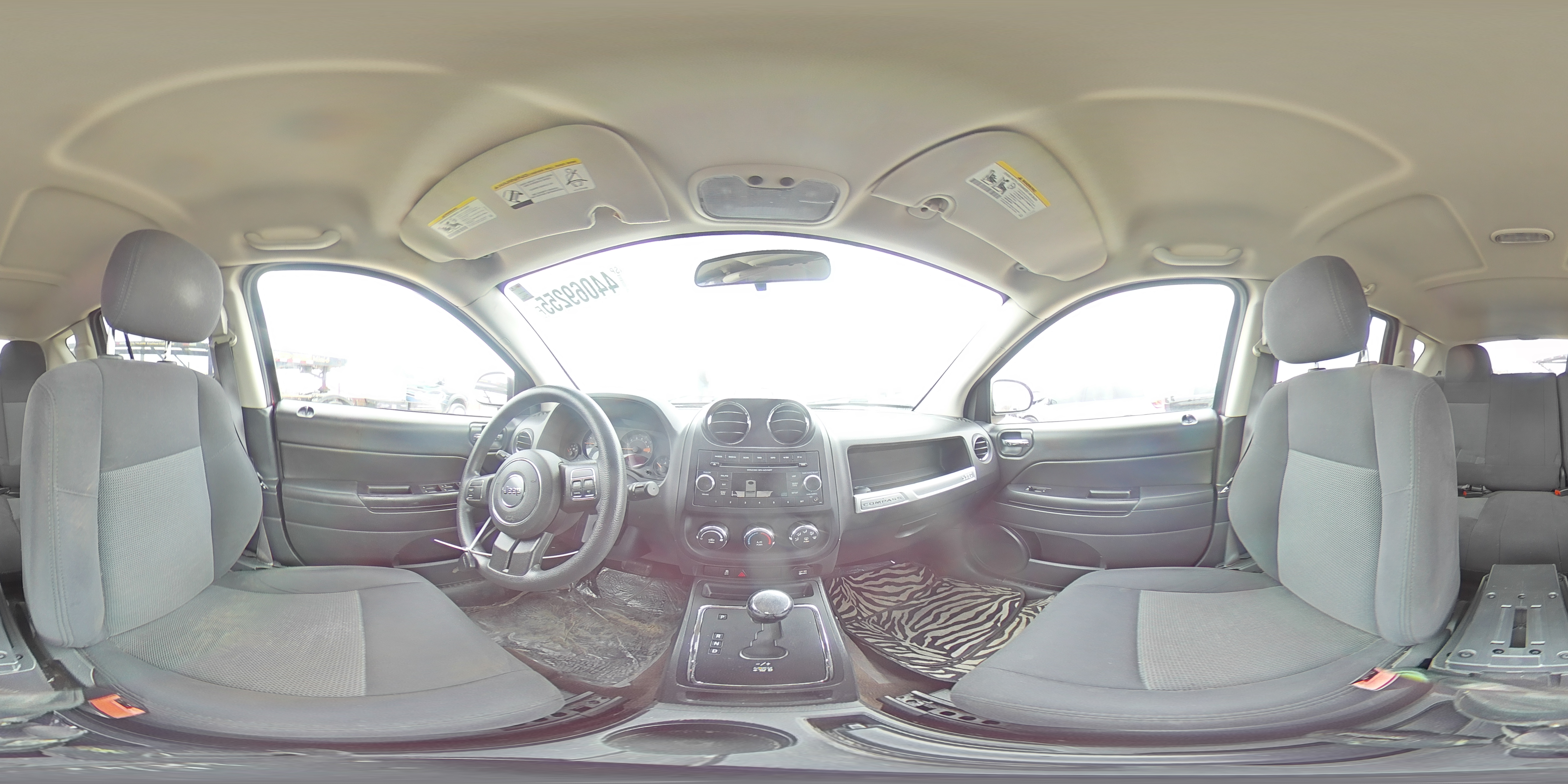 2015 Jeep Compass - Image 13