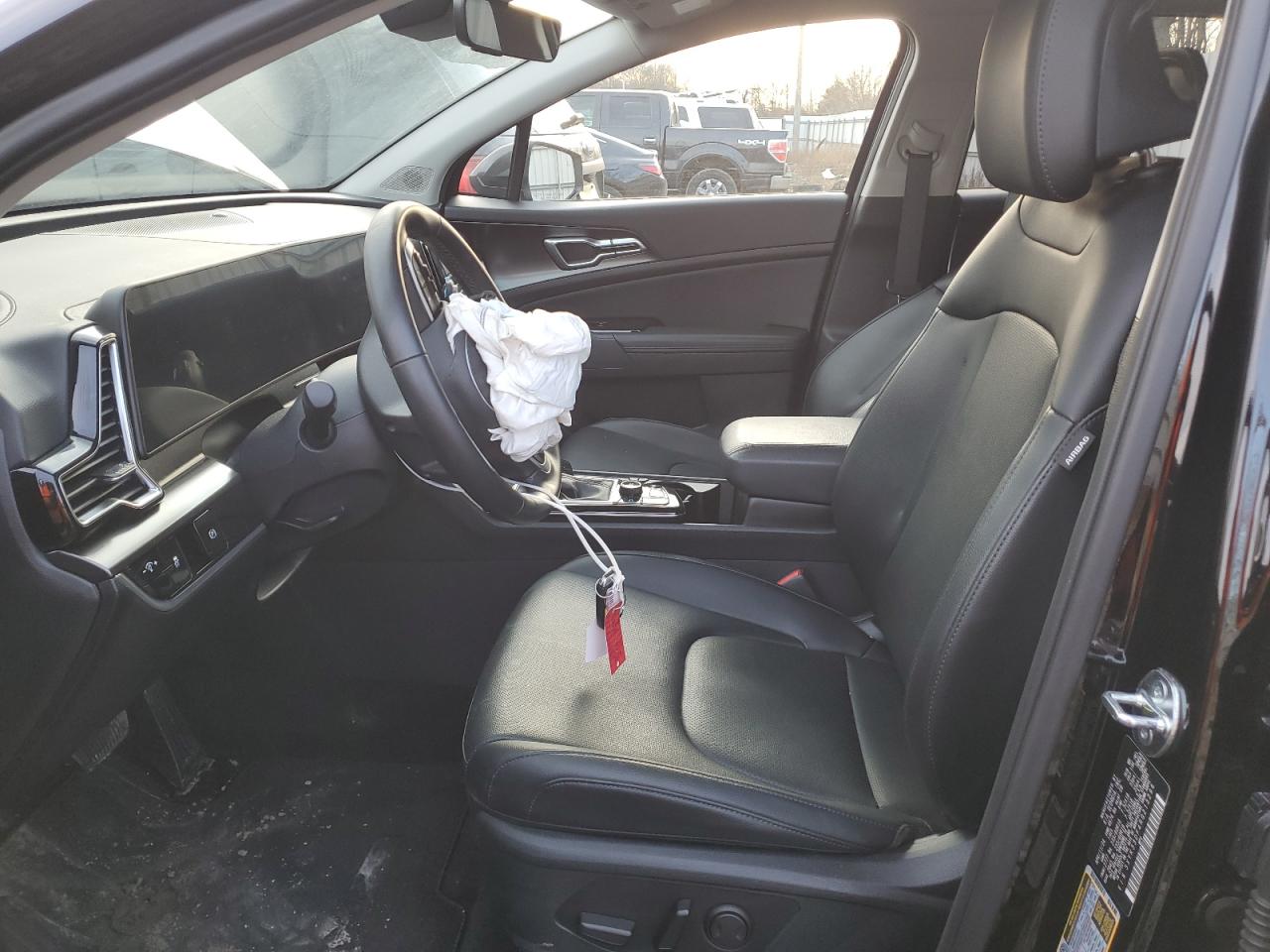 2024 Kia Sportage - Image 7