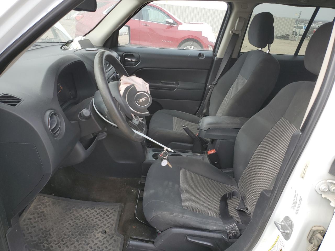 2014 Jeep Liberty (Patriot) - Image 7