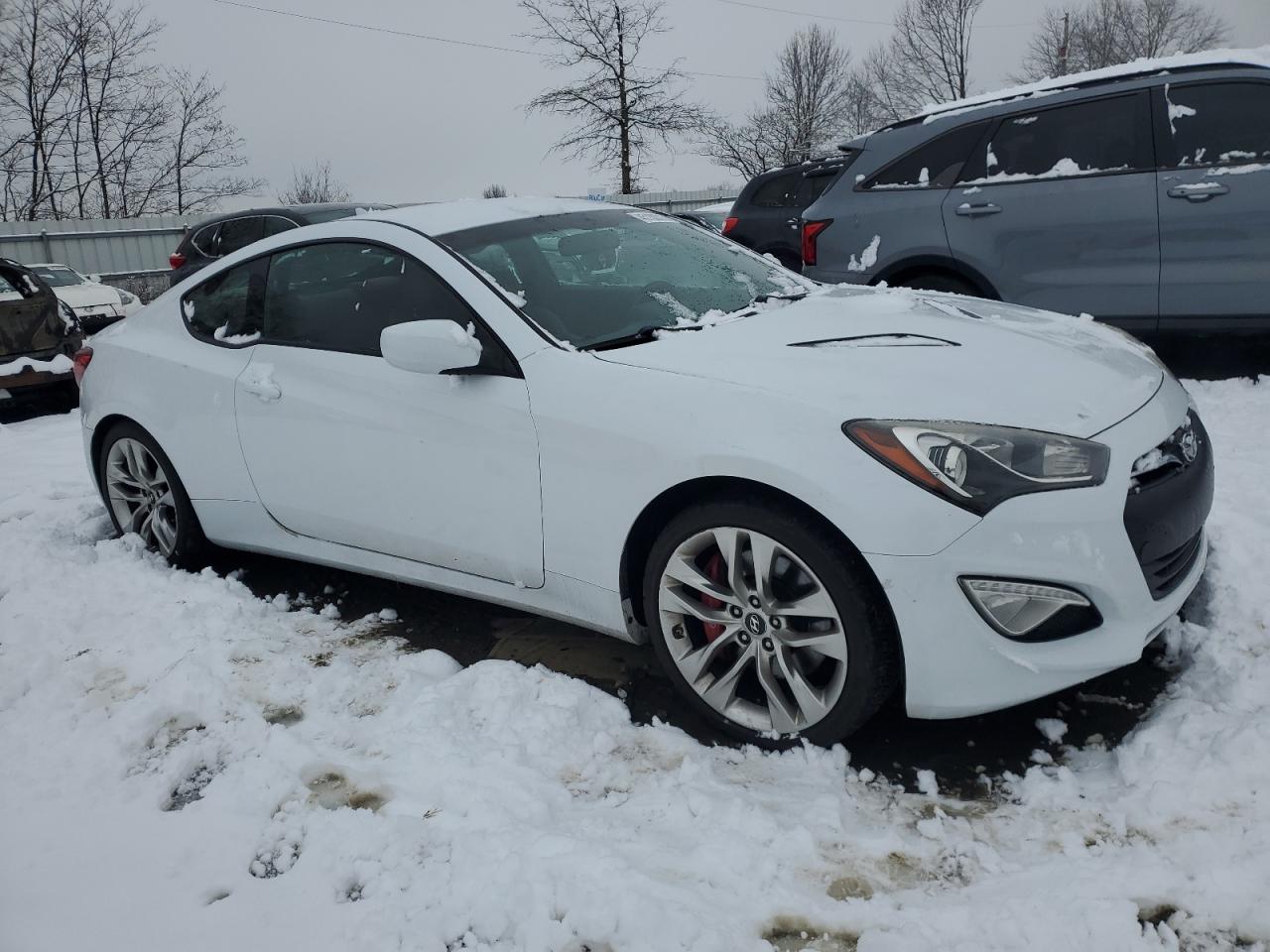 2013 Hyundai Genesis - Image 4