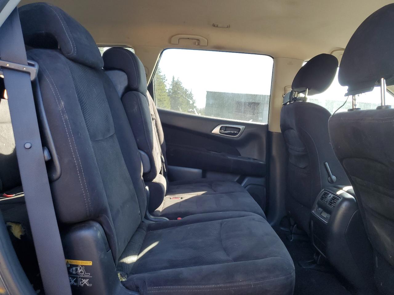 2013 Nissan Pathfinder - Image 11