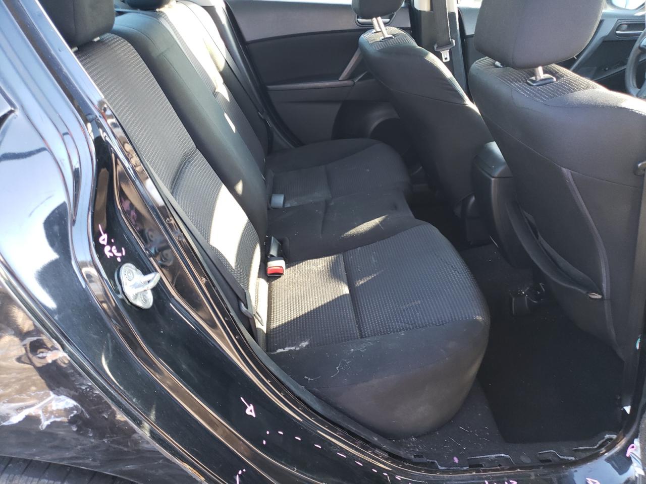 2013 Mazda 3 - Image 10