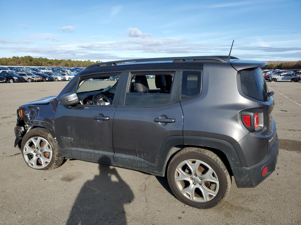 2020 Jeep Renegade - Image 2