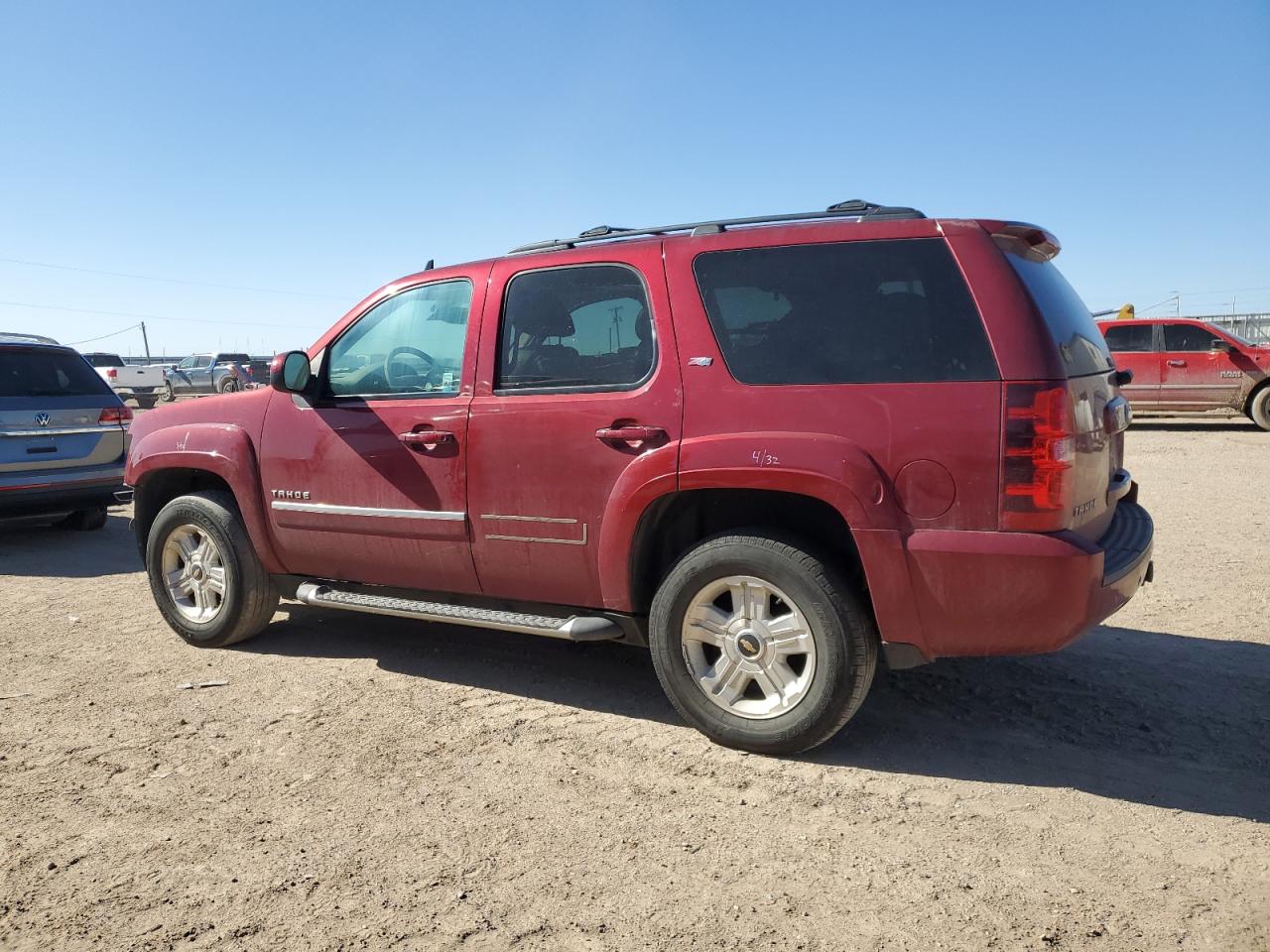 2011 Chevrolet Tahoe - Image 2