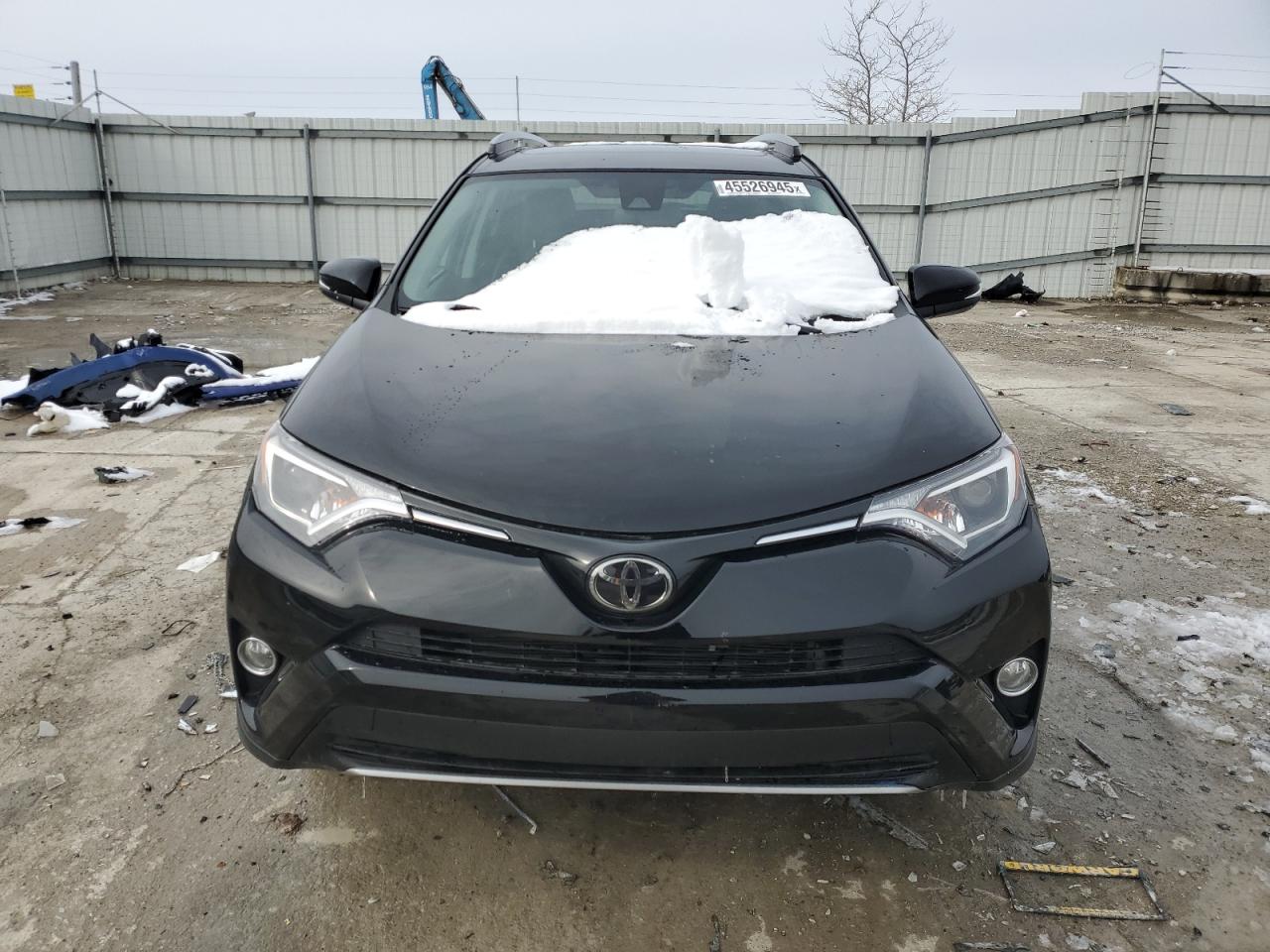 2018 Toyota RAV 4 - Image 5
