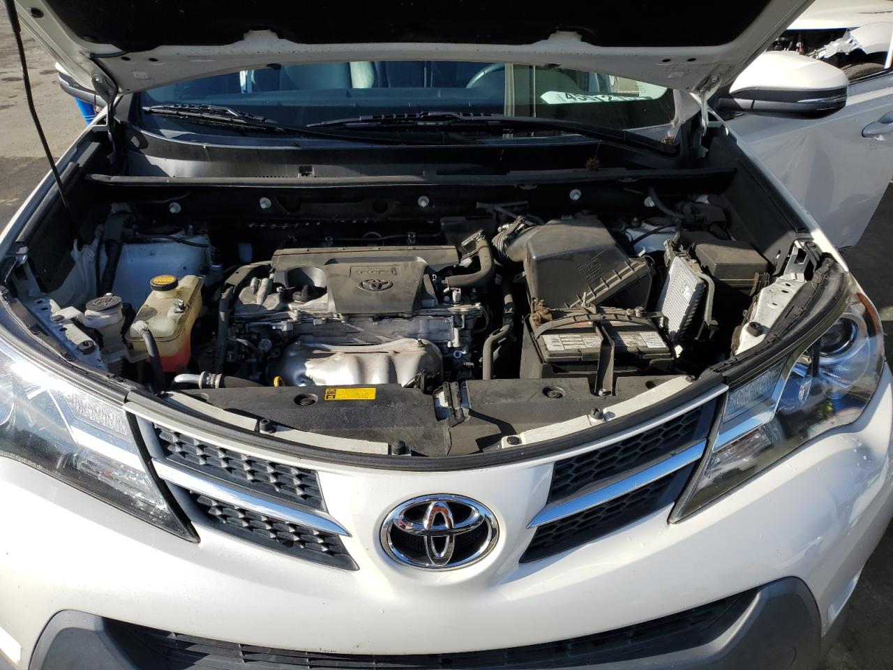 2015 Toyota RAV 4 - Image 11