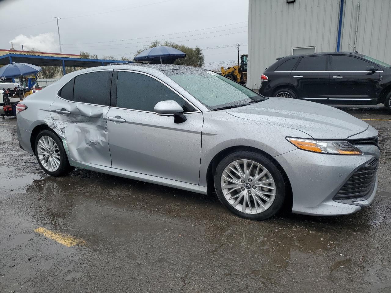 2018 Toyota Camry - Image 4