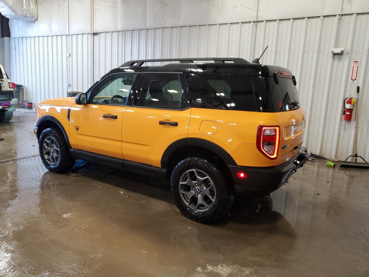 2022 Ford Bronco - Image 2