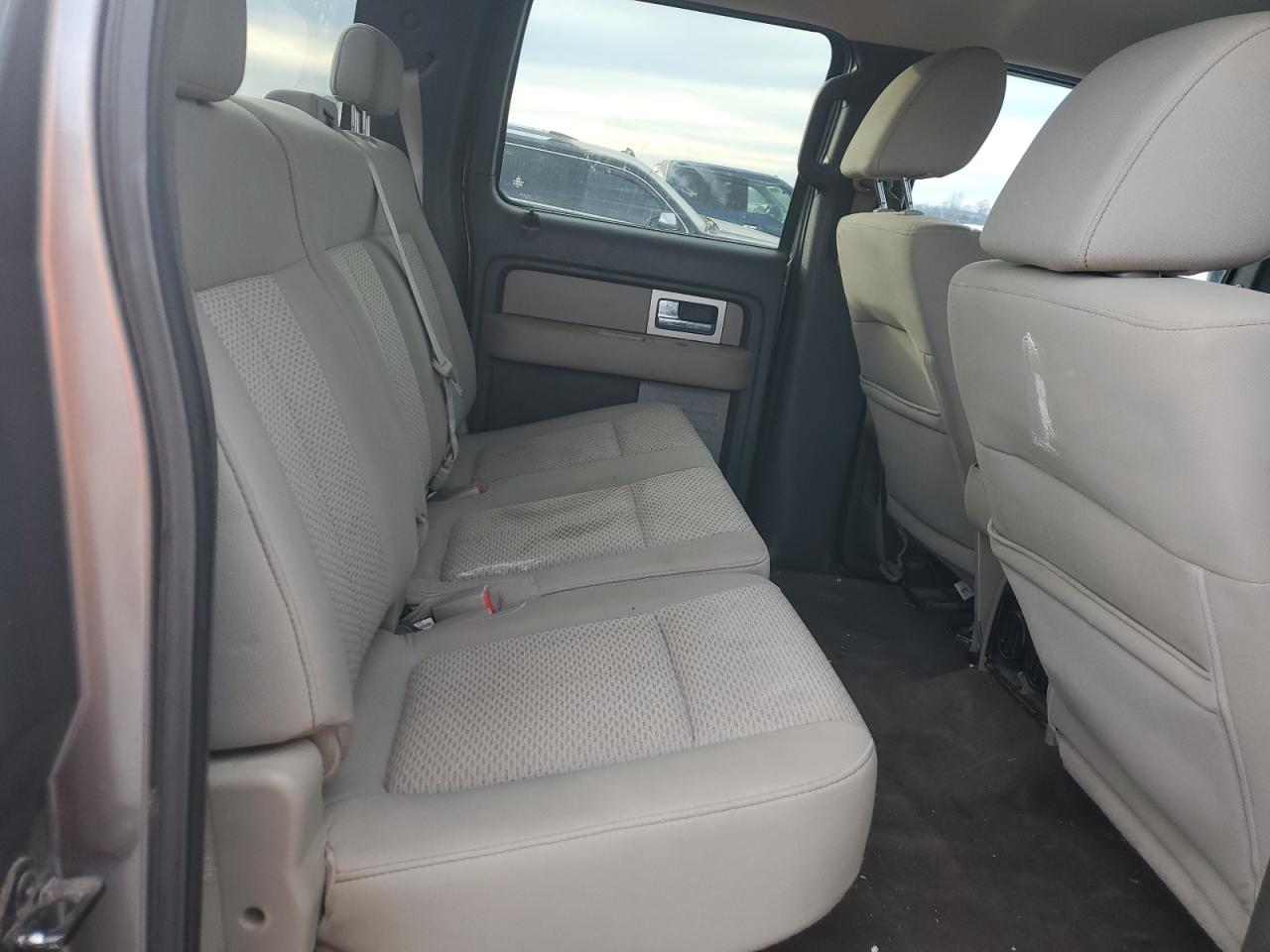 2009 Ford F-150 - Image 10