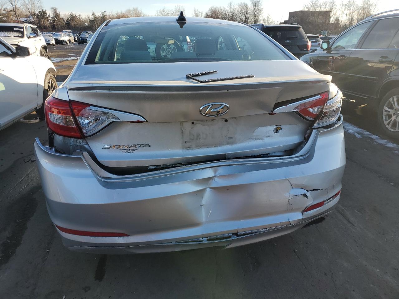 2015 Hyundai Sonata - Image 6
