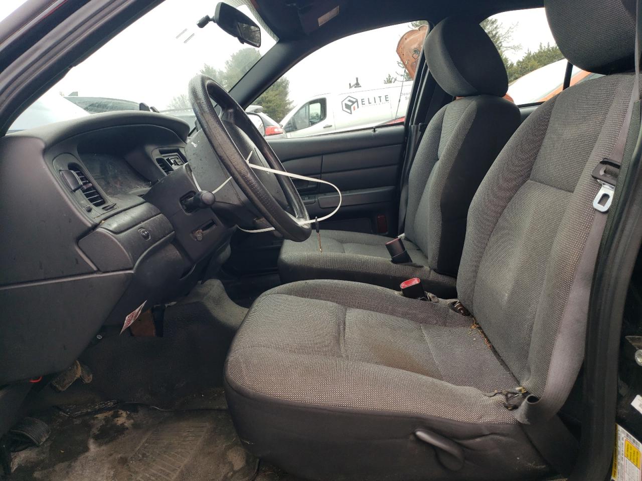 2011 Ford Crown Victoria - Image 7