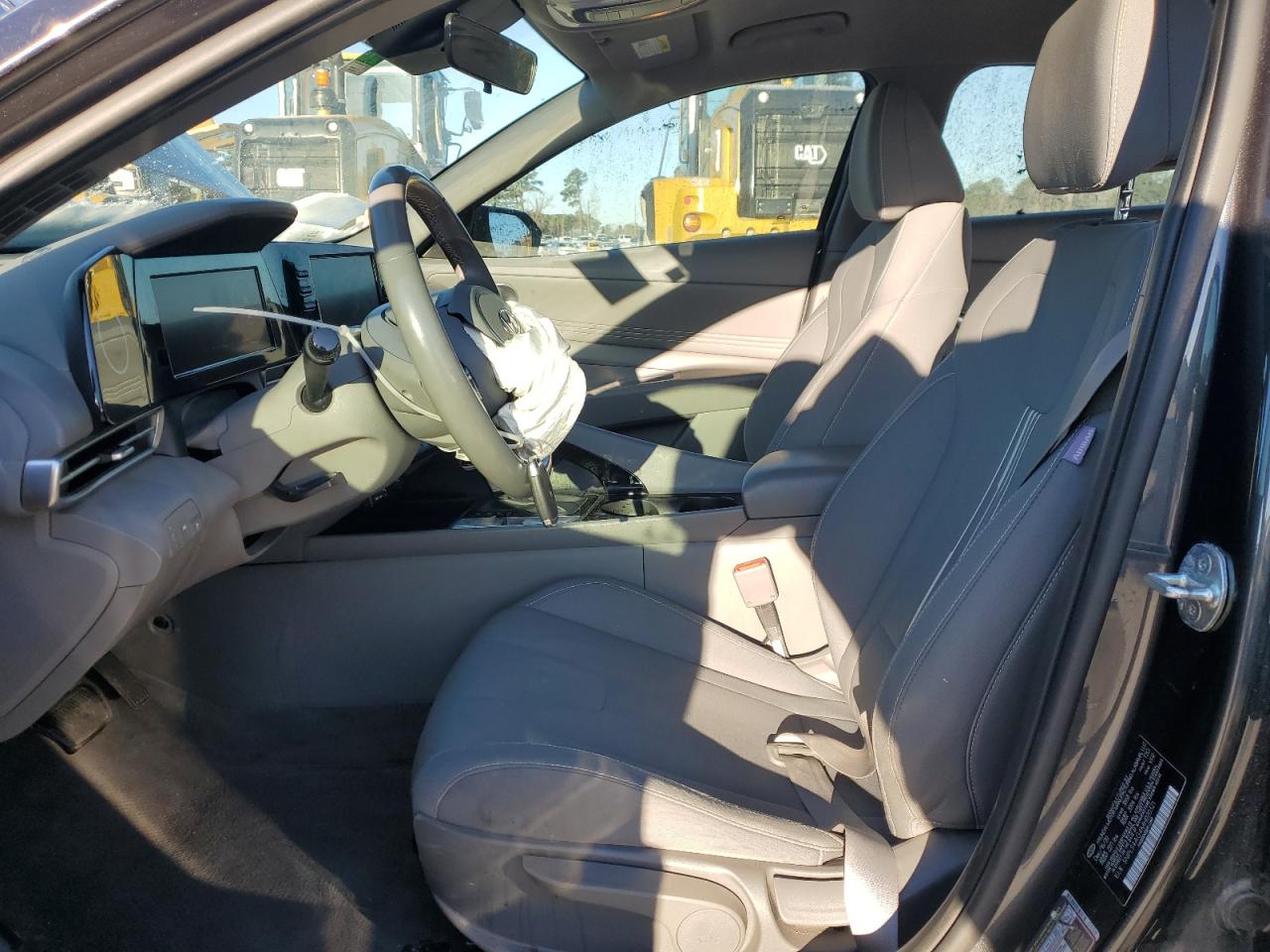 2021 Hyundai Elantra - Image 7