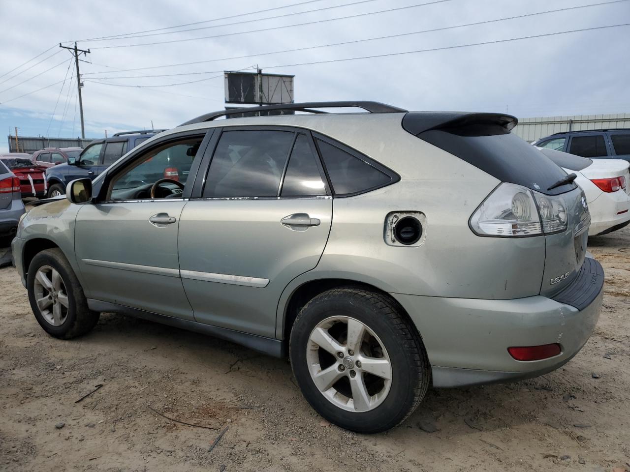 2005 Lexus RX - Image 2