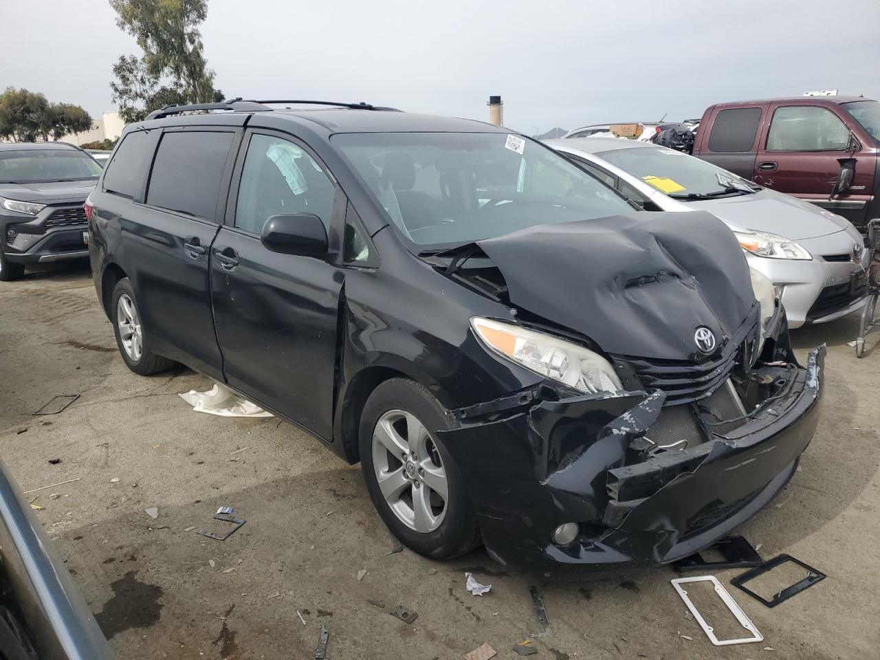 2015 Toyota Sienna - Image 4