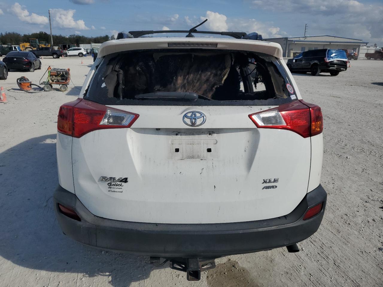 2015 Toyota RAV 4 - Image 6