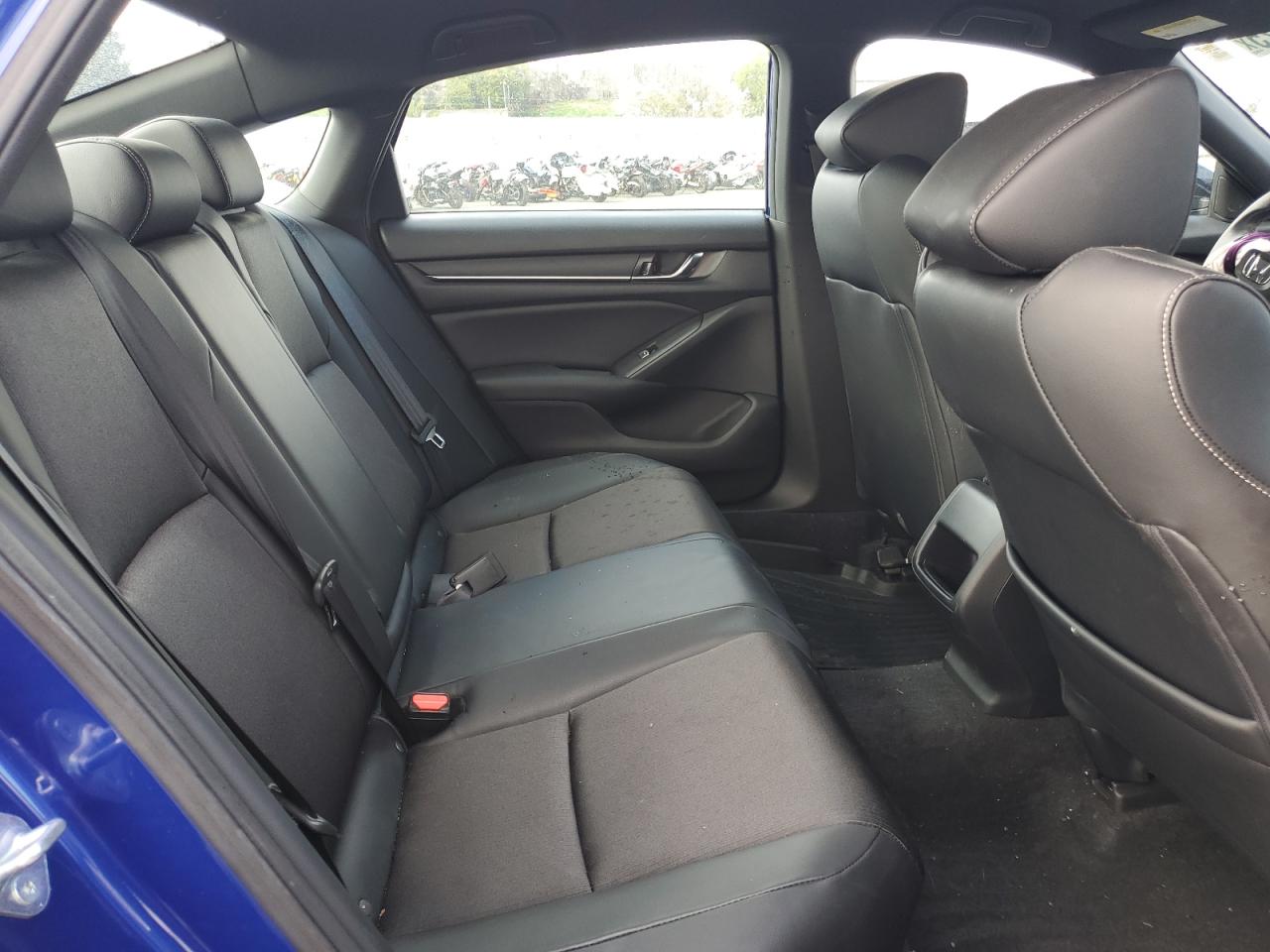 2022 Honda Accord - Image 11