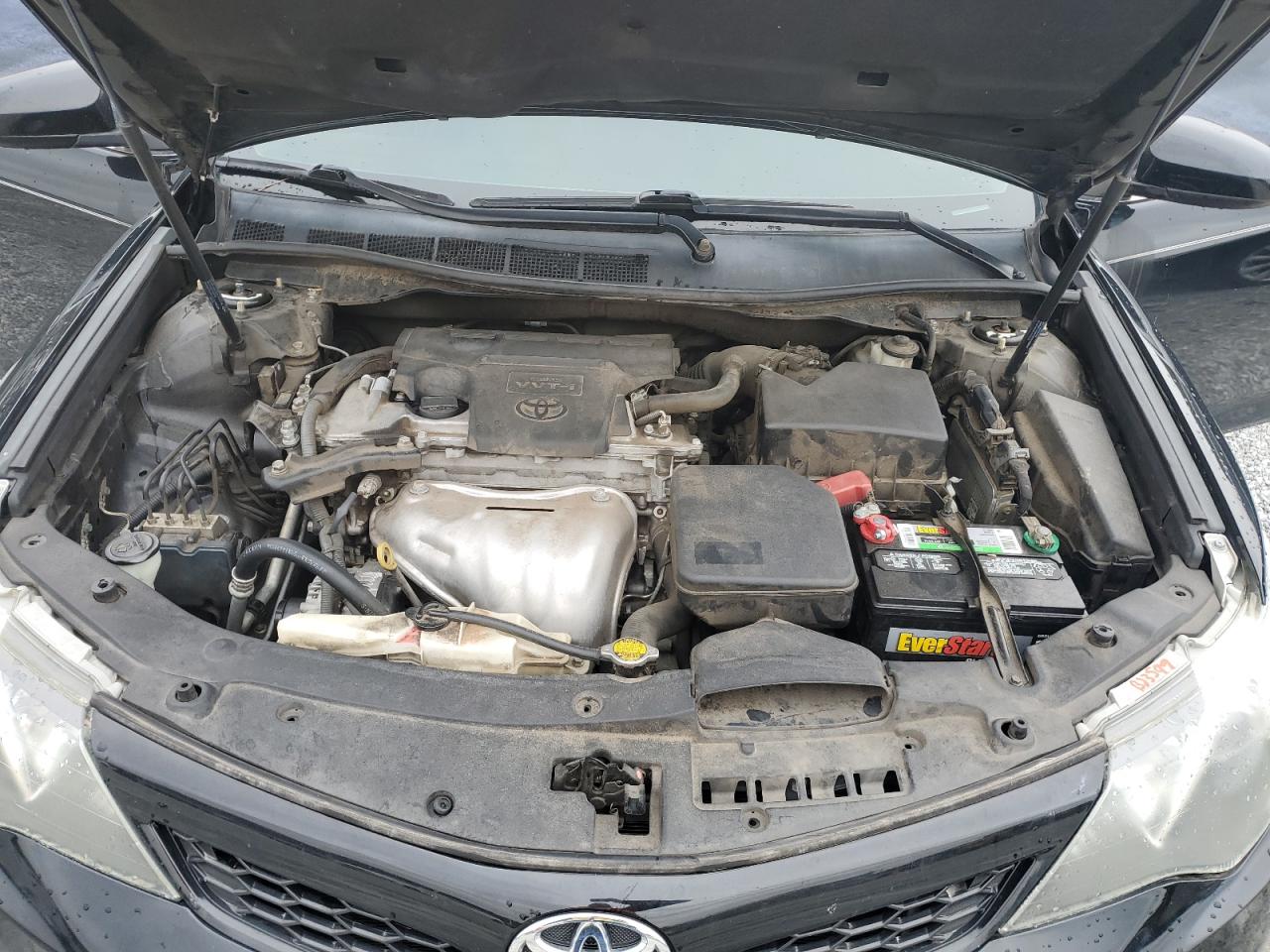 2013 Toyota Camry - Image 11