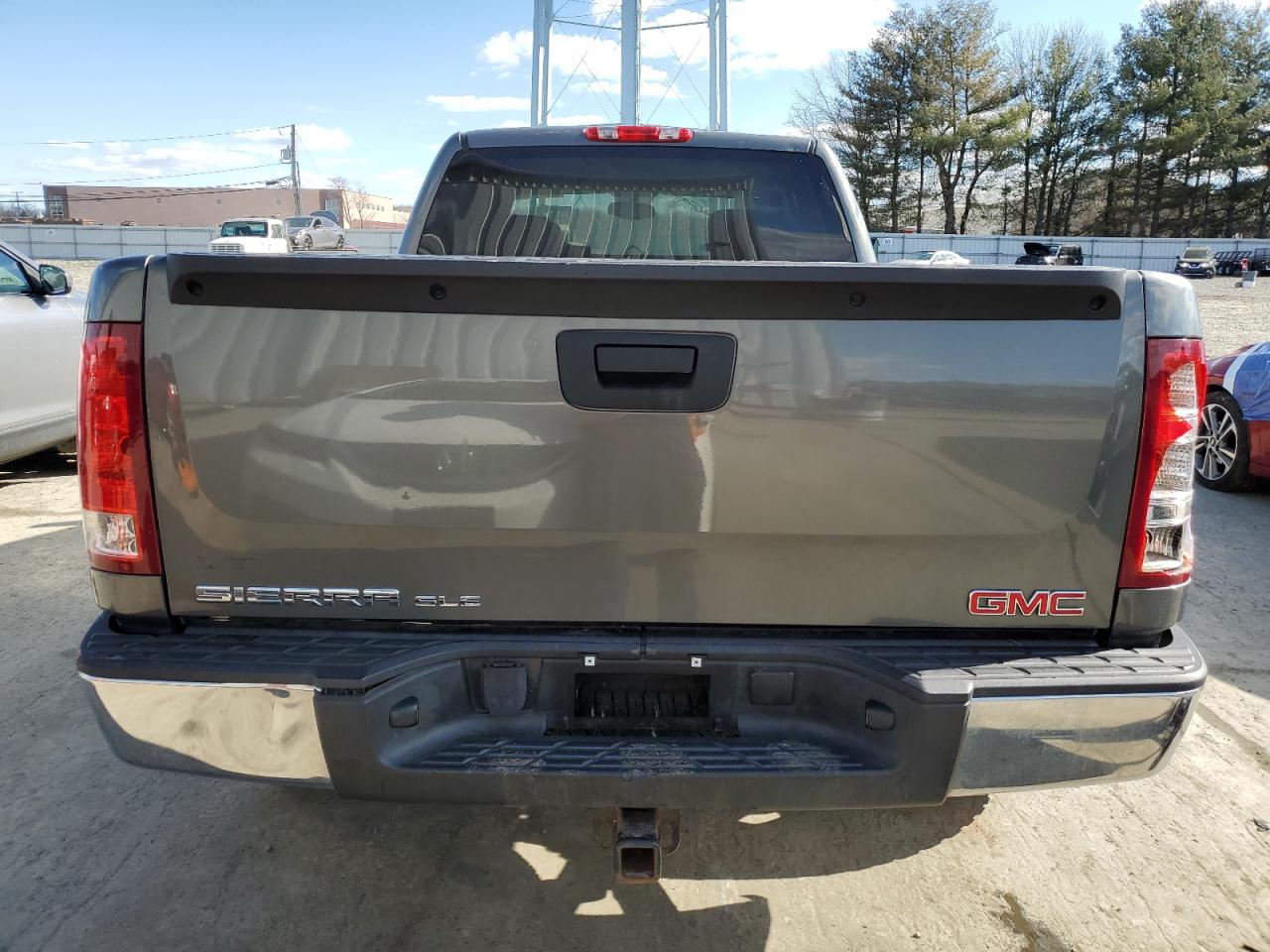 2011 GMC Sierra - Image 6
