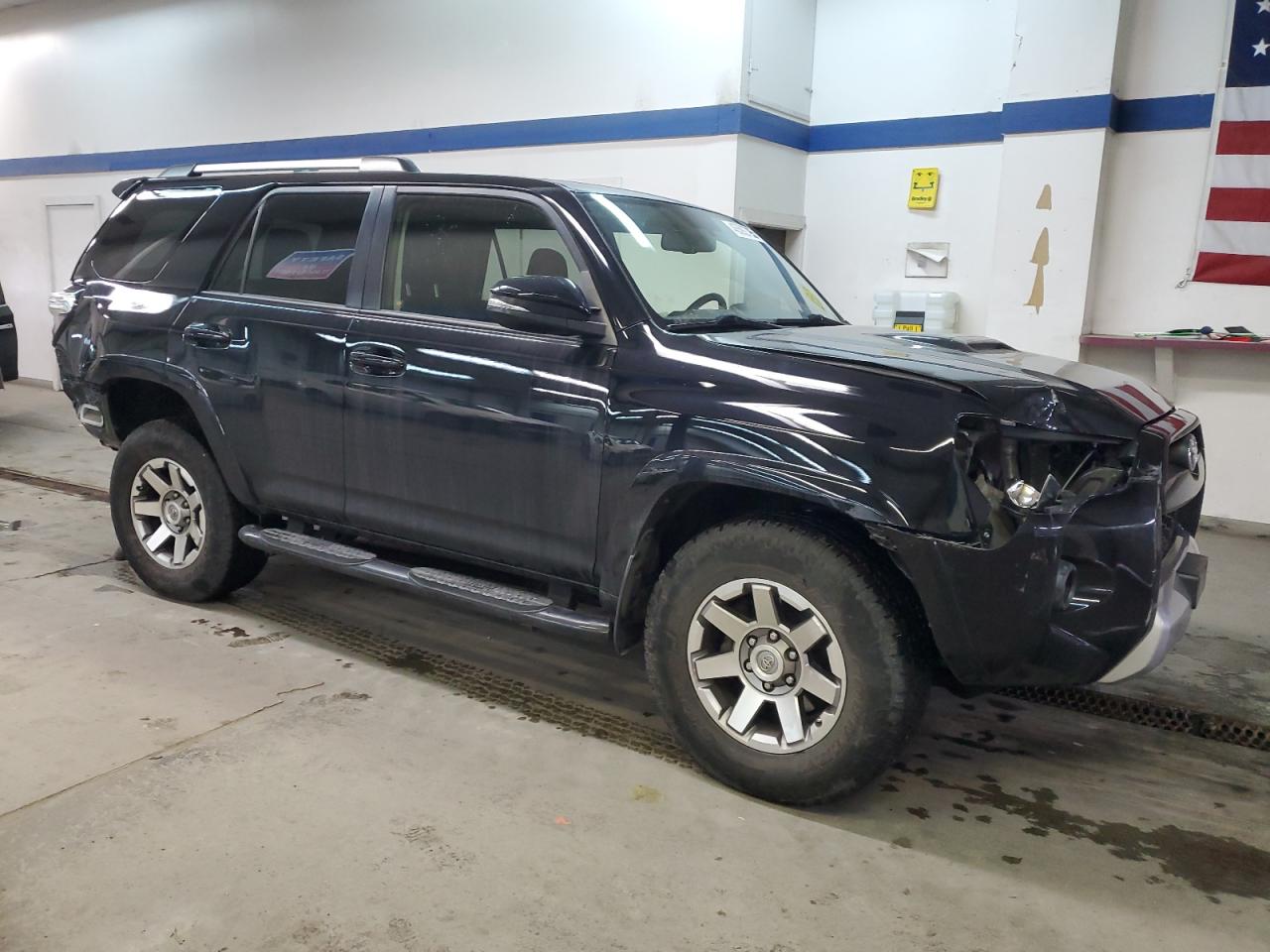 2015 Toyota 4Runner - Image 4