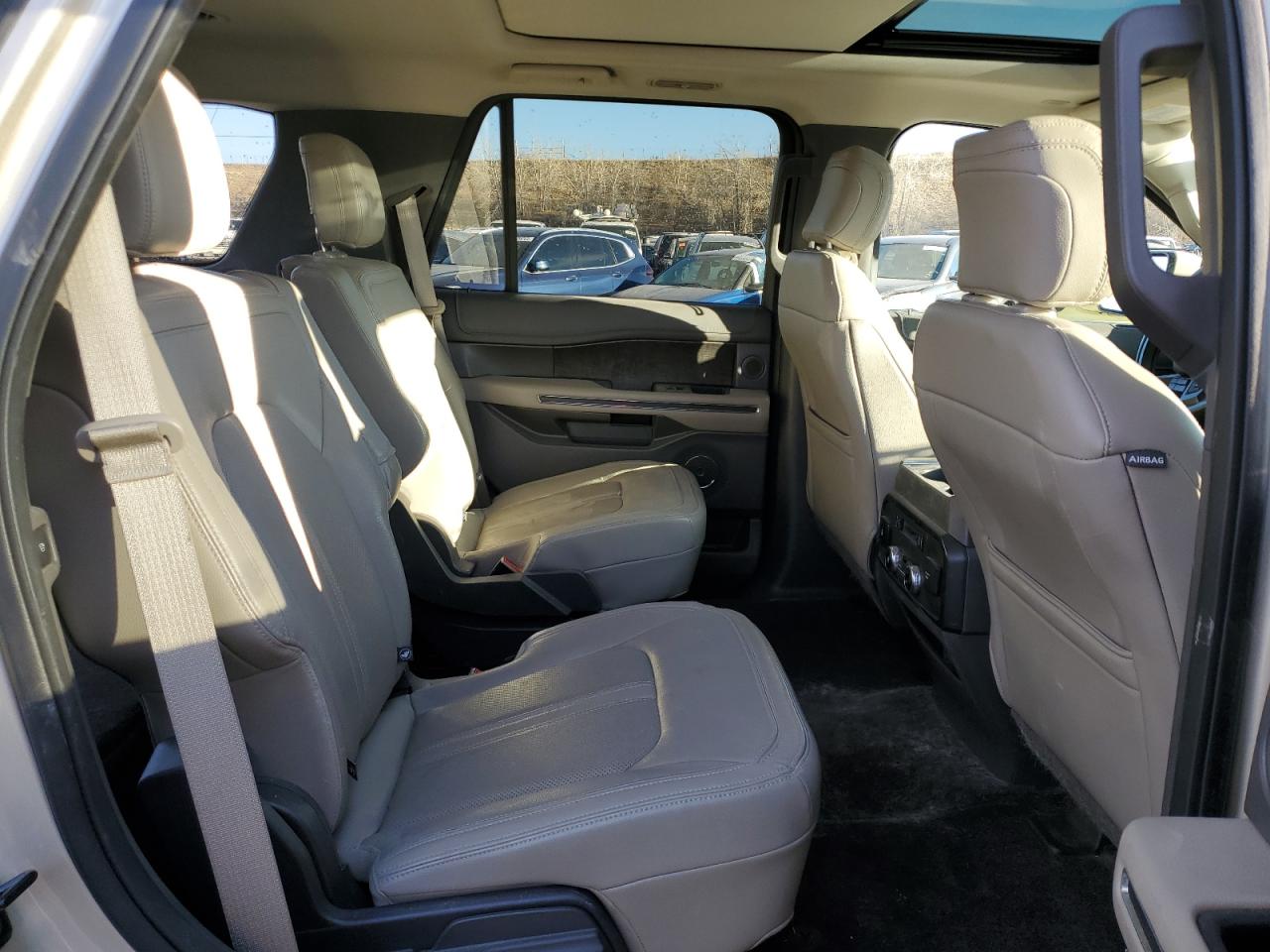 2018 Ford Expedition - Image 11
