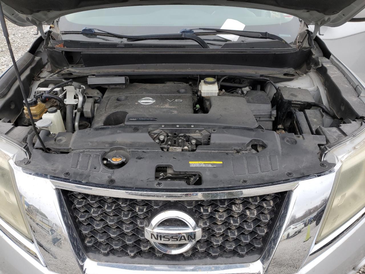 2013 Nissan Pathfinder - Image 12