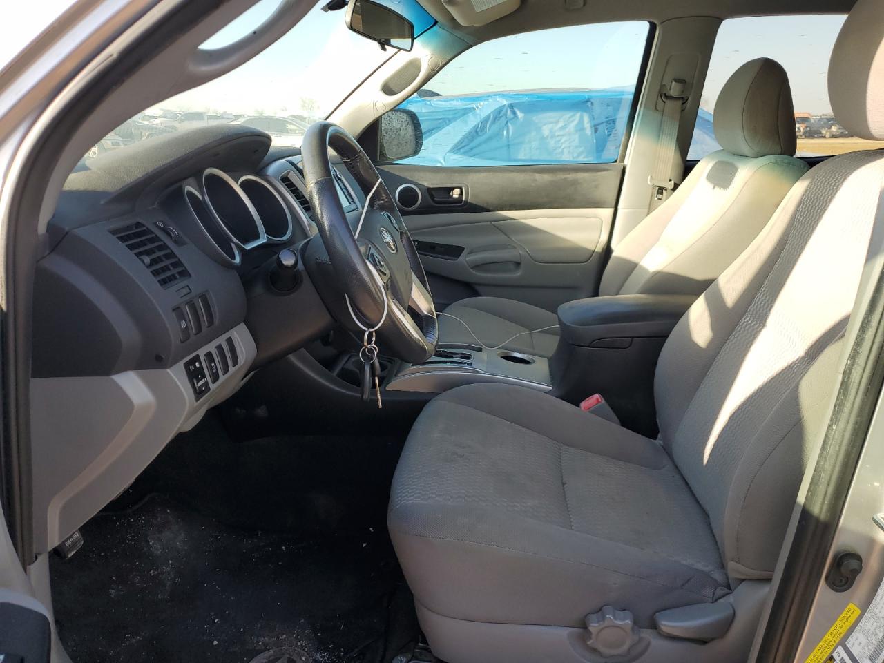 2015 Toyota Tacoma - Image 7