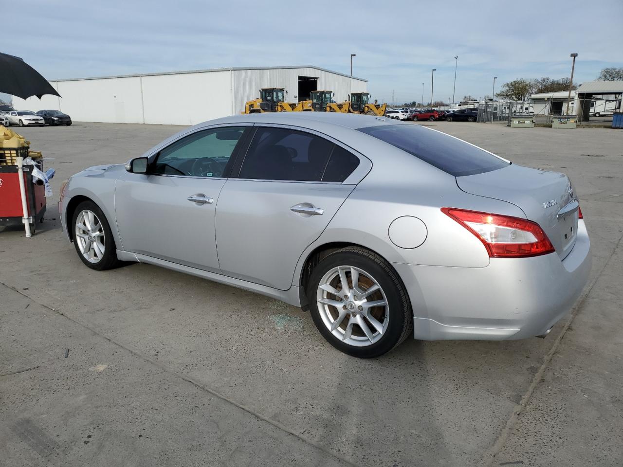 2010 Nissan Maxima - Image 2