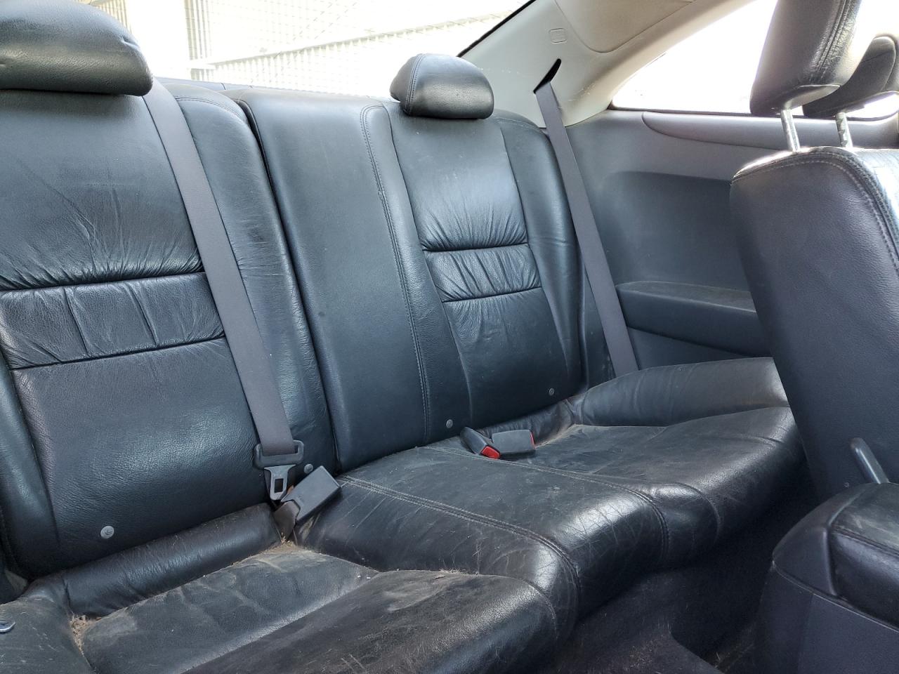 2005 Honda Accord - Image 10