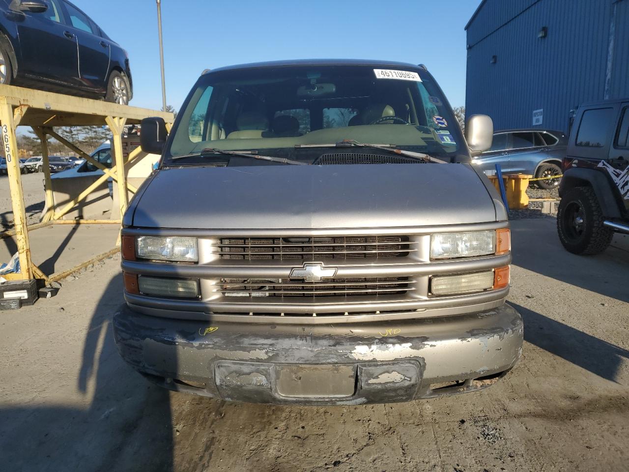 2002 Chevrolet Express - Image 5