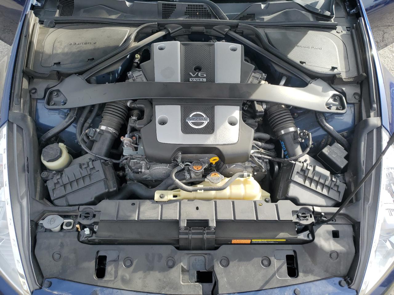 2017 Nissan 370Z - Image 11