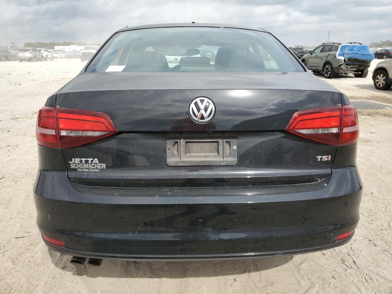 2017 Volkswagen Jetta - Image 6