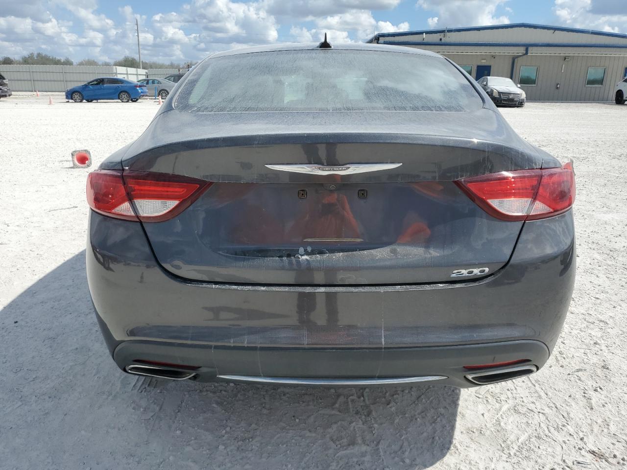 2016 Chrysler 200 - Image 6