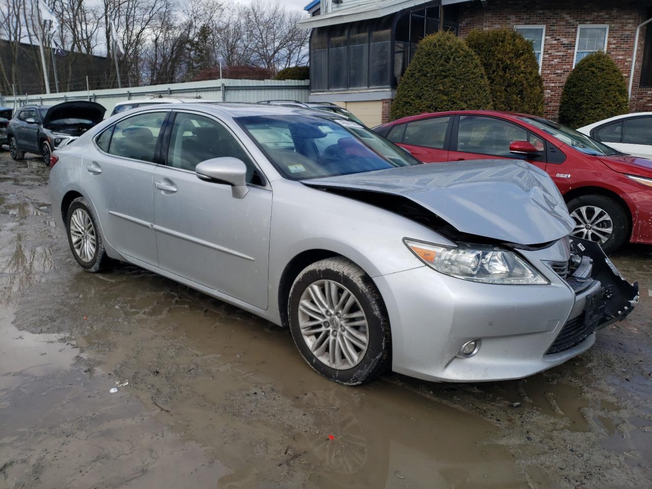 2014 Lexus ES - Image 4