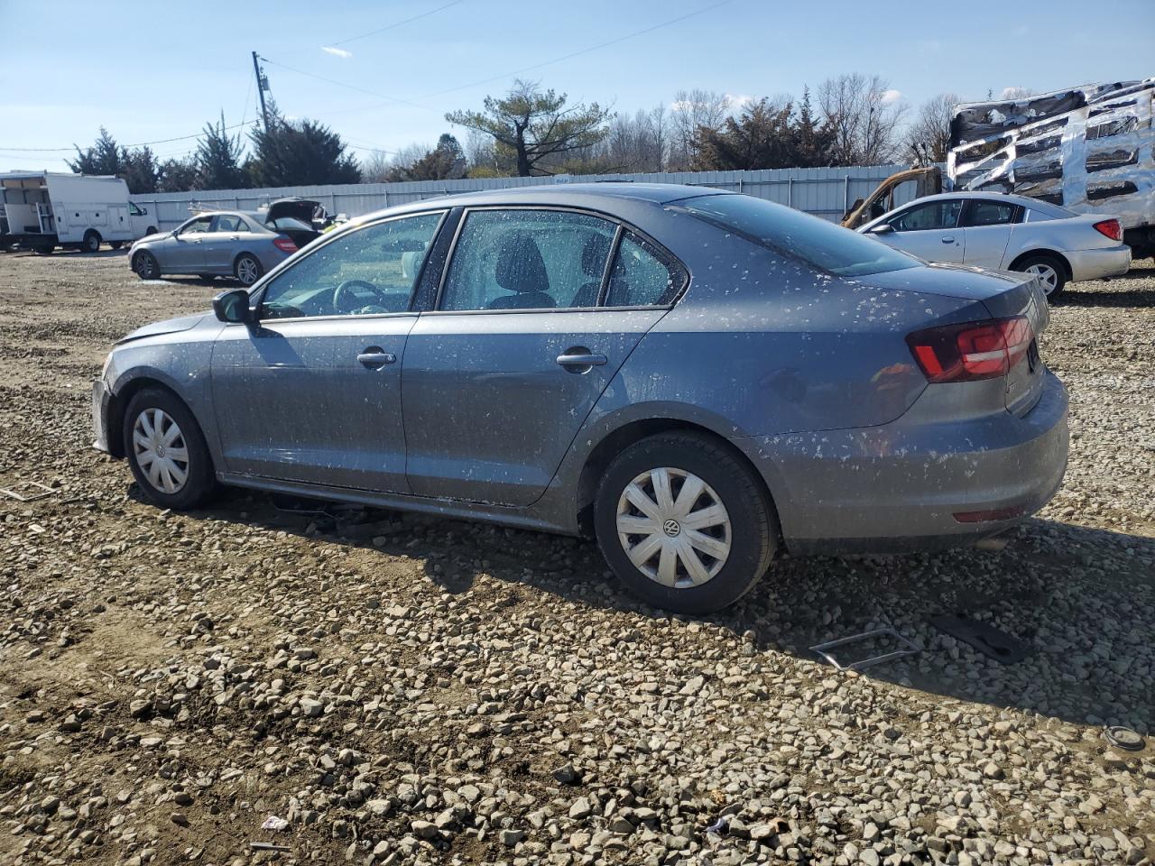 2016 Volkswagen Jetta - Image 2