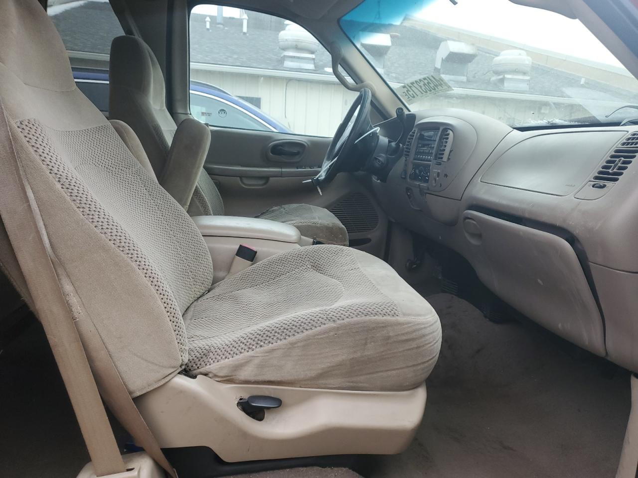 2000 Ford F-150 - Image 10