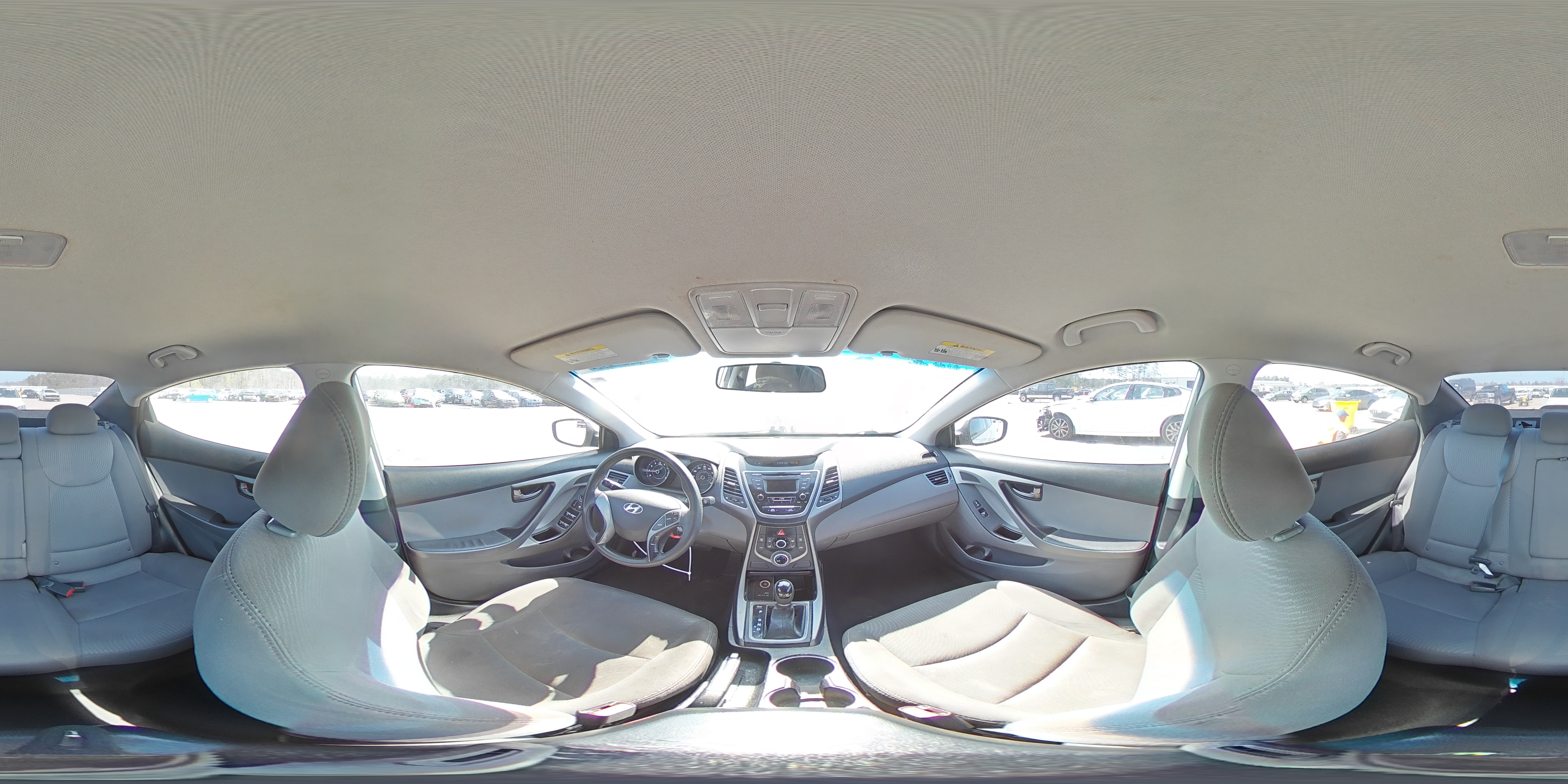 2016 Hyundai Elantra - Image 12