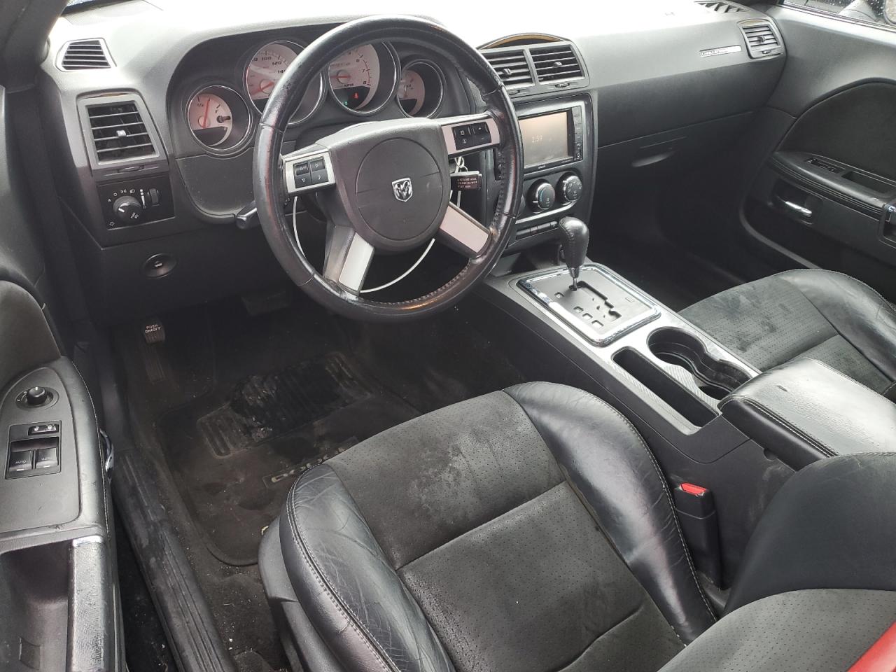 2009 Dodge Challenger - Image 8