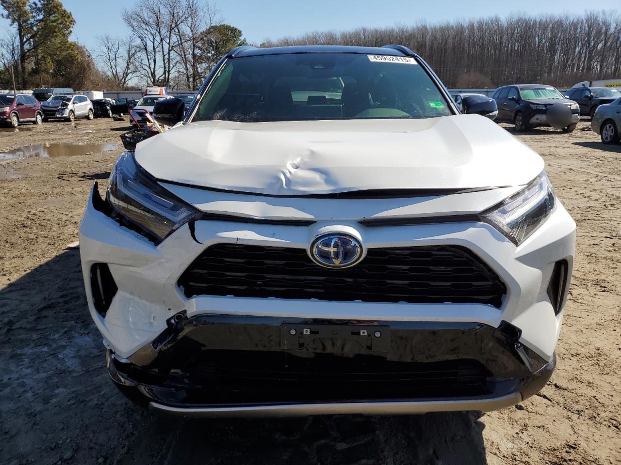 2022 Toyota RAV 4 - Image 5
