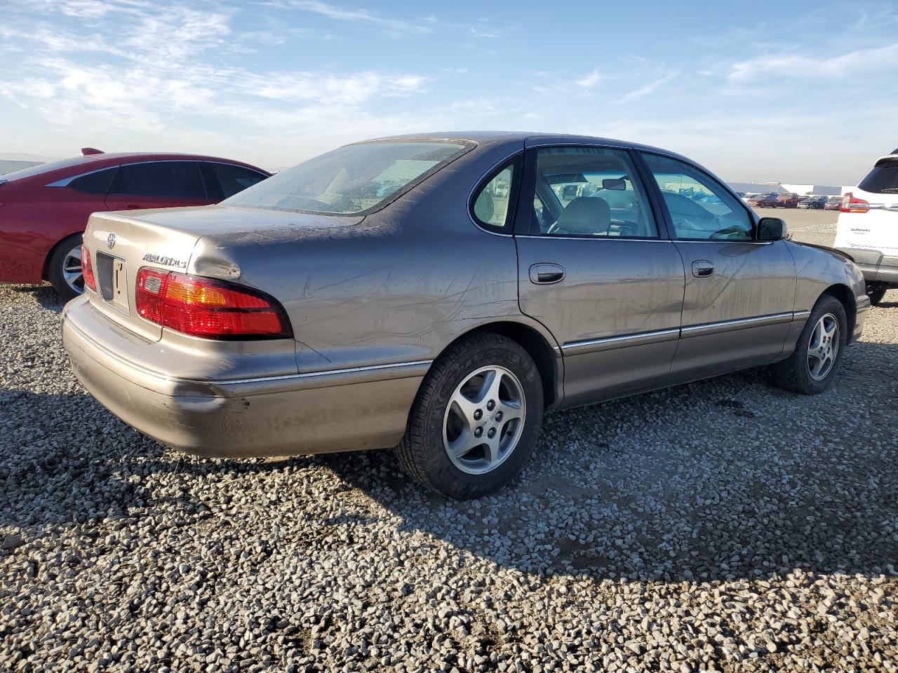 1998 Toyota Avalon - Image 3