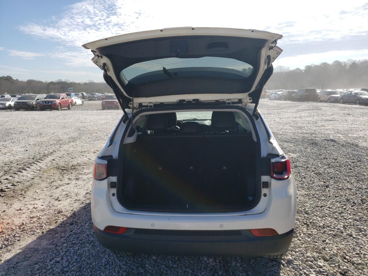 2020 Jeep Compass - Image 6