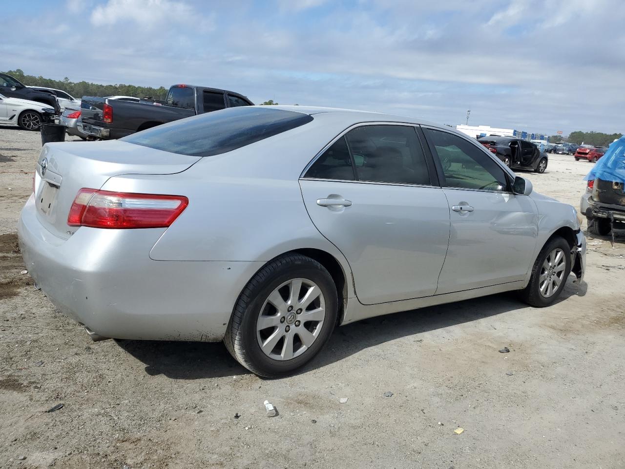 2009 Toyota Camry - Image 3