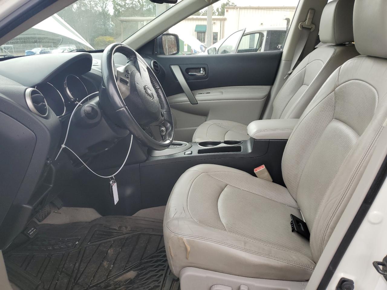 2010 Nissan Rogue - Image 7