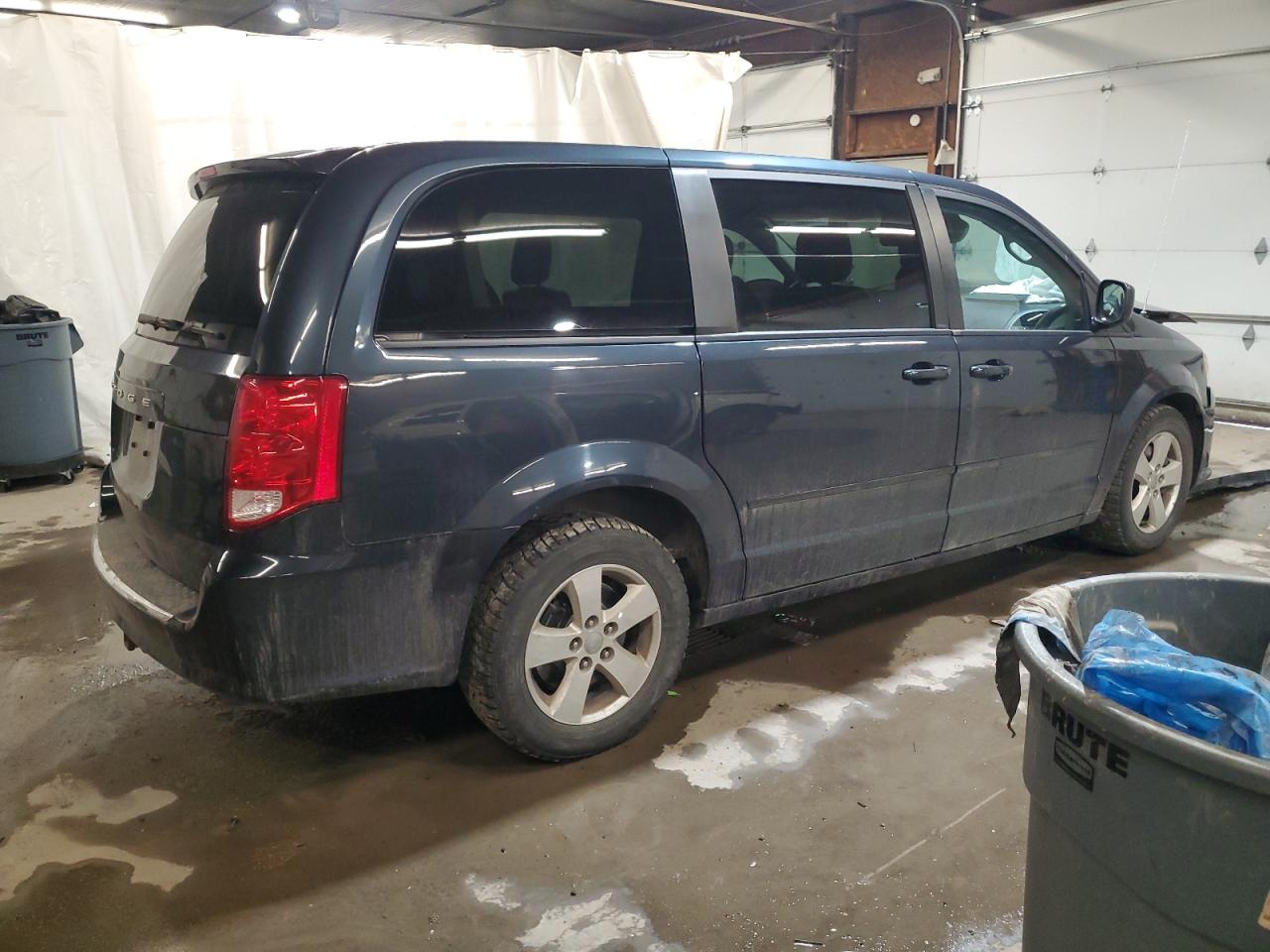 2013 Dodge Caravan - Image 3